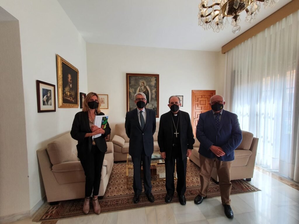 El Consejo Regulador recibe las bendiciones del Arzobispado de Sevilla 2 El Consejo Regulador recibe las bendiciones del Arzobispado de Sevilla 1