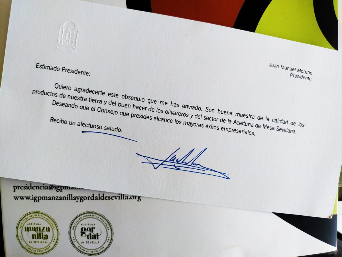 El Consejo Regulador muestra su más sincero agradecimiento al presidente de la @AndaluciaJunta, D. @JuanMa_Moreno, por el apoyo institucional recibido a nuestras figuras de calidad diferenciadas, IGP Aceitunas Manzanilla y Gordal de Sevilla.
#sevilladedondevienenlasaceitunas #igp